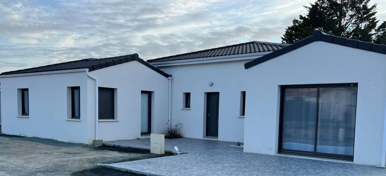 Maison Neuve De Standing 150 M2 Croix-Chapeau Экстерьер фото