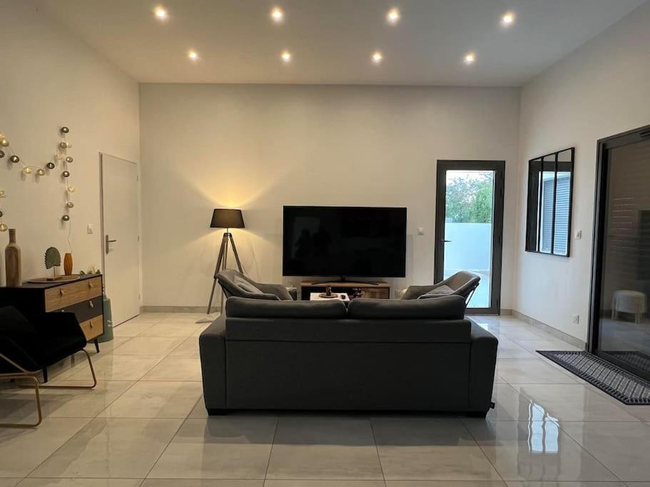 Maison Neuve De Standing 150 M2 Croix-Chapeau Экстерьер фото