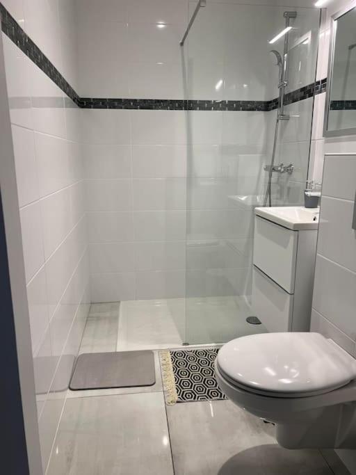 Maison Neuve De Standing 150 M2 Croix-Chapeau Экстерьер фото